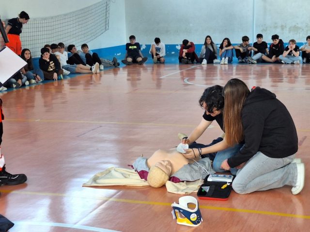 Divulgazione sanitaria alla scuola media Francesco Redi - 2026